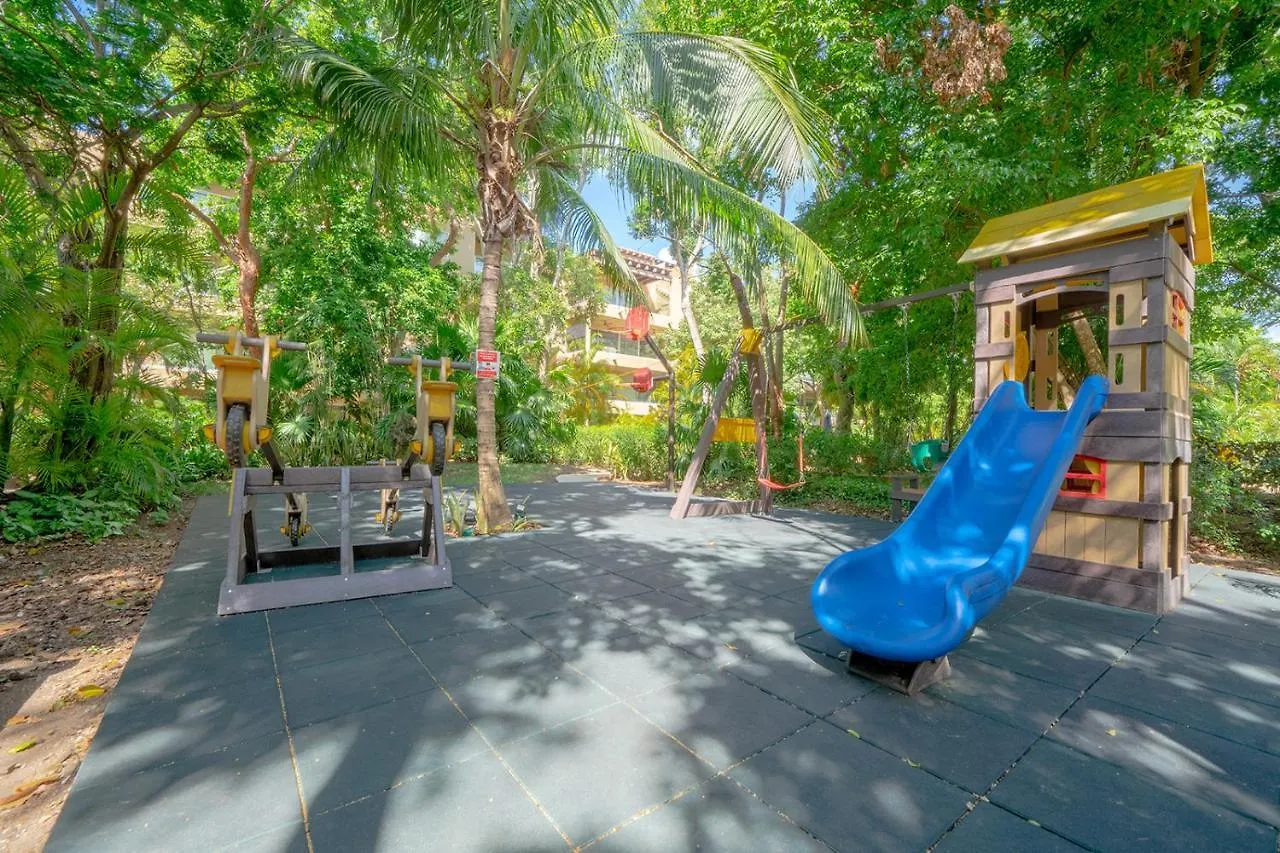 Condo Valentine 5 Star, 4 Pools, Gym, Concierge Services, 24-Hr Security Playa del Carmen Holiday home