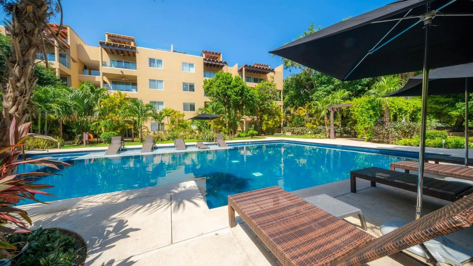 Holiday home Condo Valentine 5 Star, 4 Pools, Gym, Concierge Services, 24-Hr Security Playa del Carmen