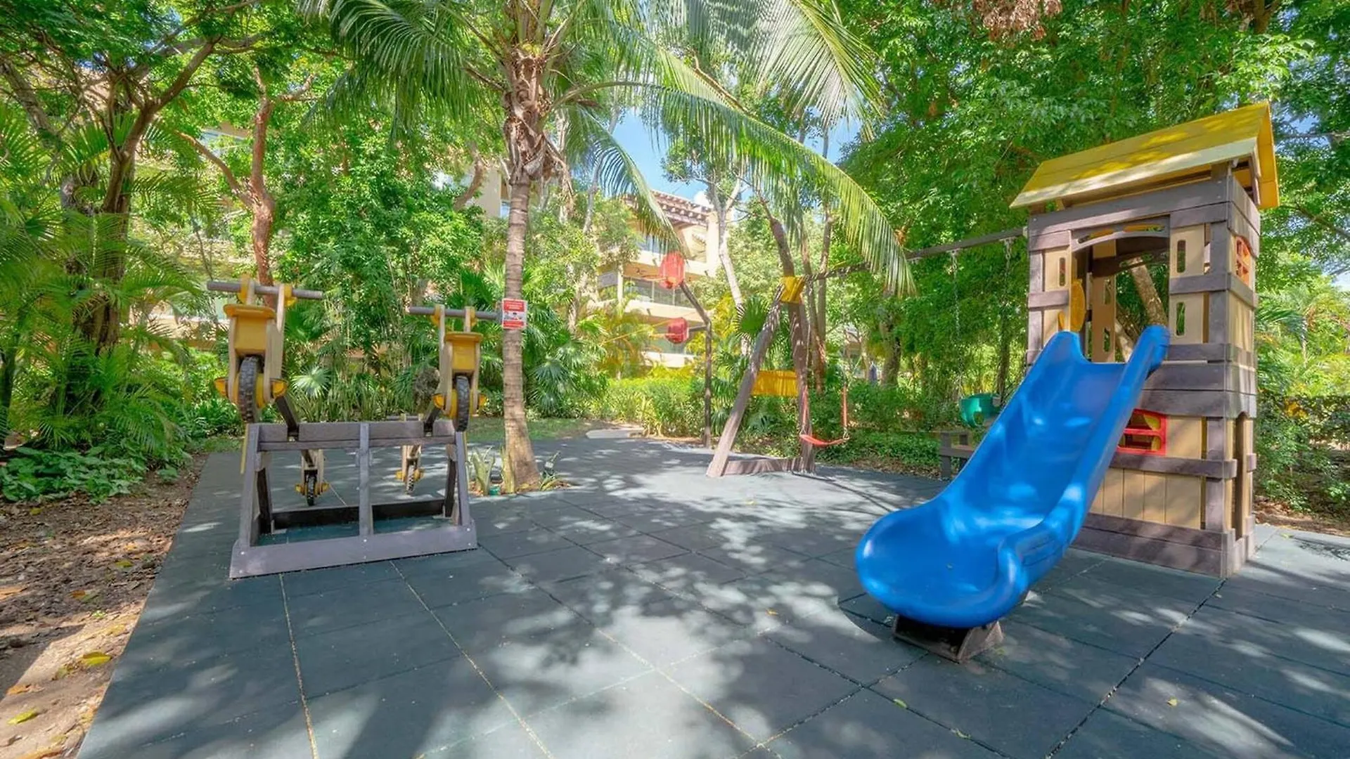 Condo Valentine 5 Star, 4 Pools, Gym, Concierge Services, 24-Hr Security Playa del Carmen 0*,